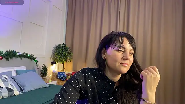 _SilkyShadow_'s cam snapshot