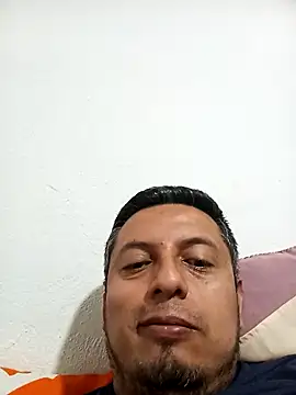 darcastro04's cam snapshot