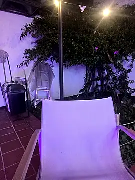 CAYLINCOLLINS live sex cam