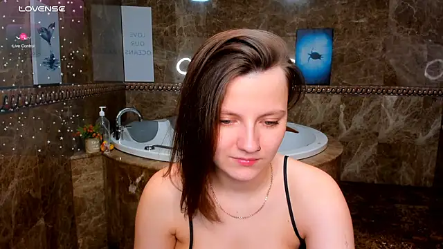 MelindaTin live sex cam