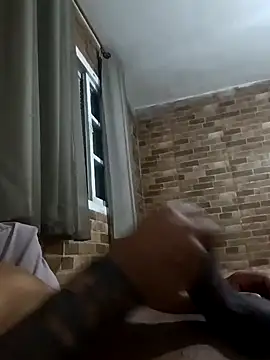 wellpauduro1994 live sex cam