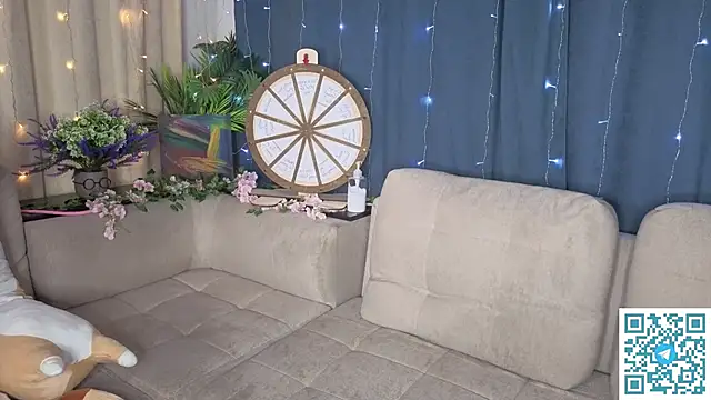 ColettaMejias live sex cam