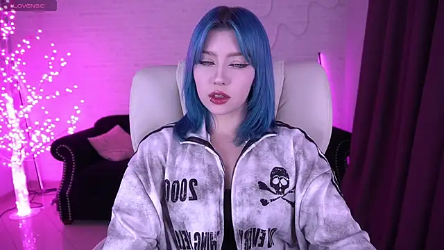 SelenaIris live sex cam