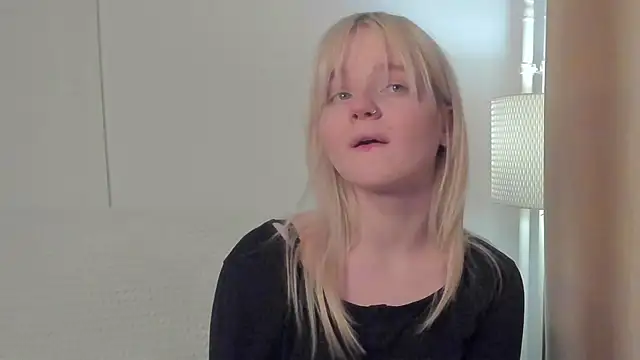 ustimeow's cam snapshot