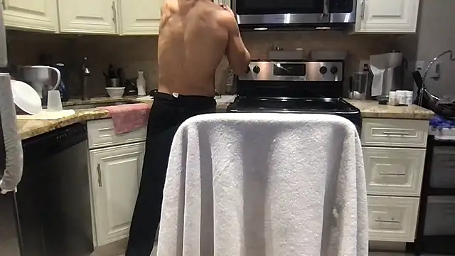 BigGuyMuscle live sex cam