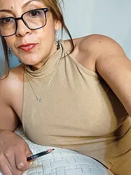 Gatithaaa live sex cam