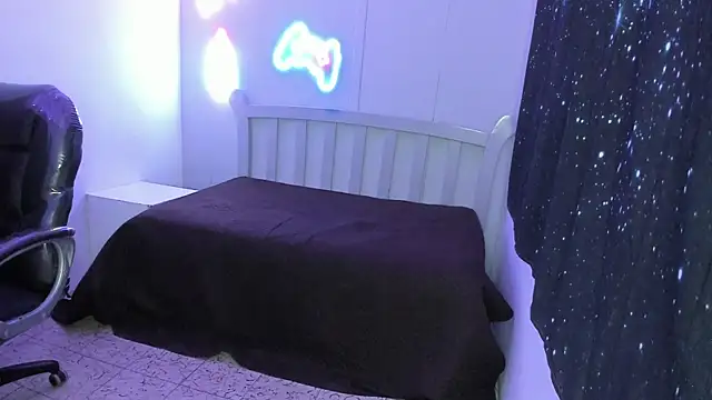 SallyKitty_'s cam snapshot