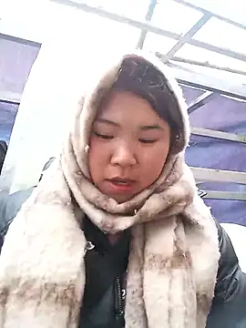 may-squirl's cam snapshot