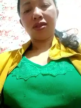 TRIEUTRIEU20's cam snapshot