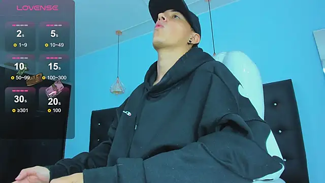 Lobo_17_ live sex cam