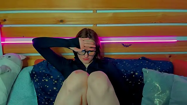 Evis_Dailyy's cam snapshot