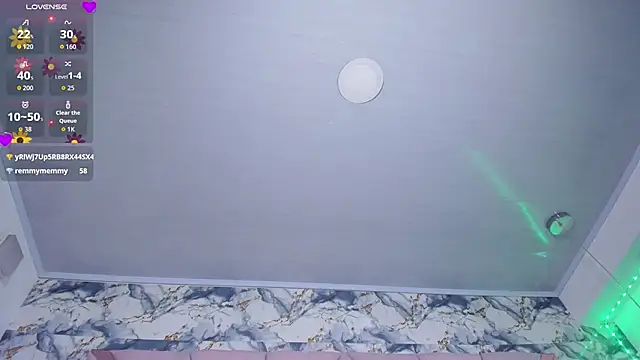 vicctoria_miller's cam snapshot