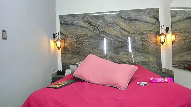 Skarleth_queen live sex cam