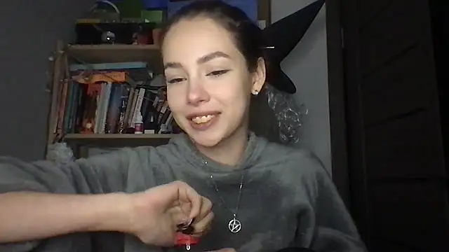 Yuna5343 live sex cam