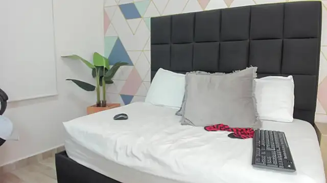 lila_lain's cam snapshot