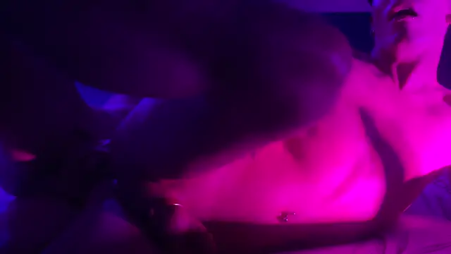GymBoyVan live sex cam