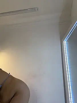 _Bella_7 live sex cam