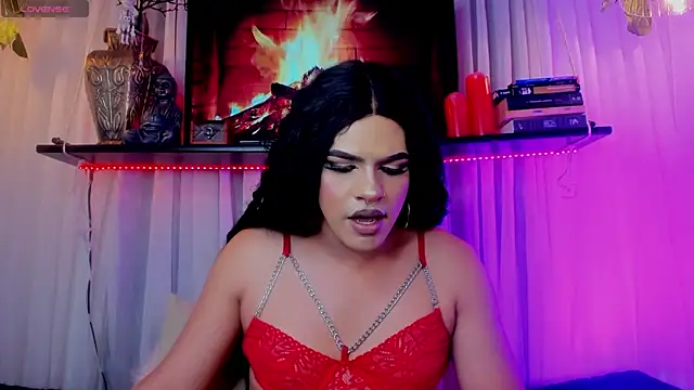 Bella-trix live sex cam