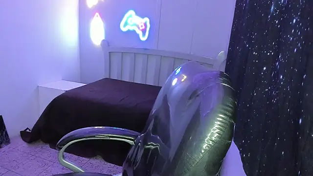 SallyKitty_'s cam snapshot