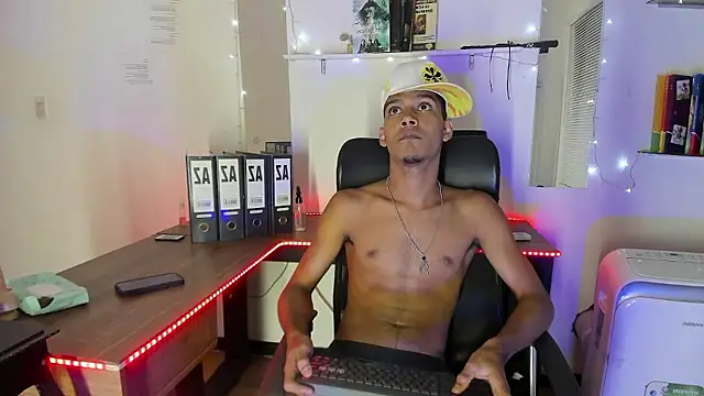 xxKamadevaxx live sex cam