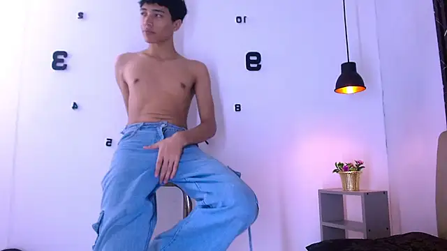 Look_Pirs's cam snapshot