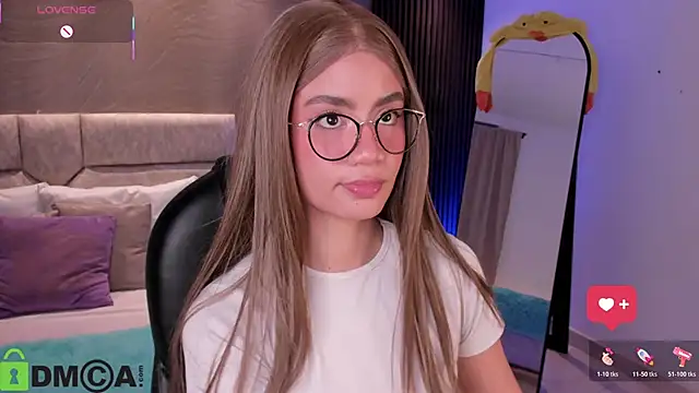 Arinextdoor's cam snapshot