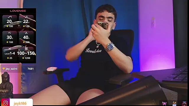 Guccy_Boy_Club's cam snapshot