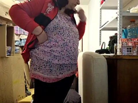 Samantha_Squirt@xh live sex cam