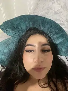 LatinaFireX live sex cam