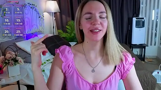 molly_crystal's cam snapshot