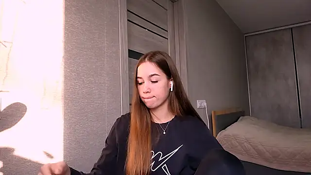 SherrylMaler's cam snapshot