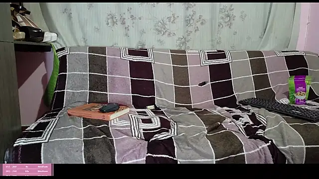 bellah_rose_squirt live sex cam