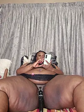 ThickianaRider live sex cam