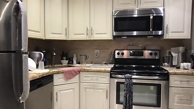 BigGuyMuscle live sex cam