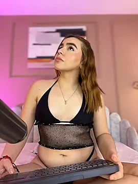 amber_price's cam snapshot