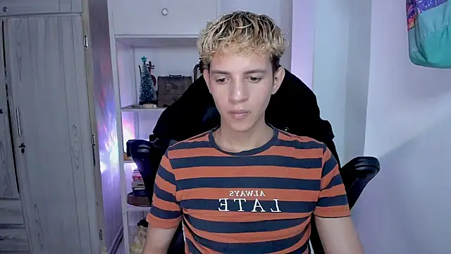 tylernova live sex cam