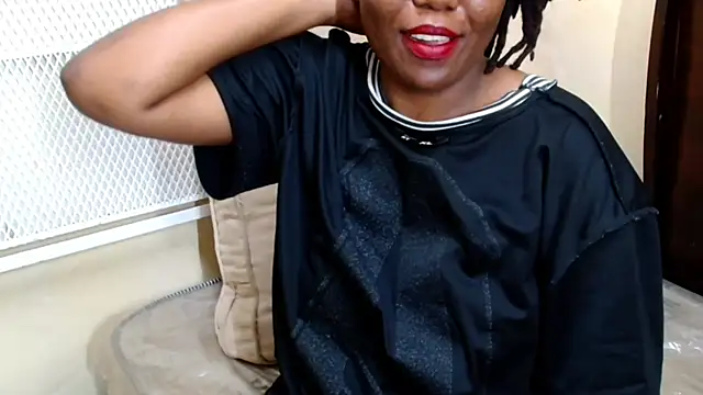 JahFoxyxoxo live sex cam