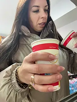 Almmaxxxx live sex cam