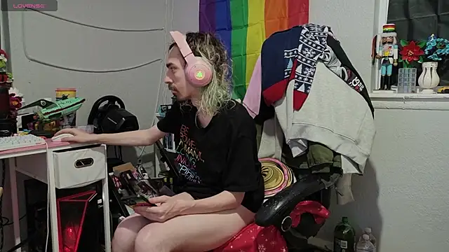 tallnerdyguy live sex cam