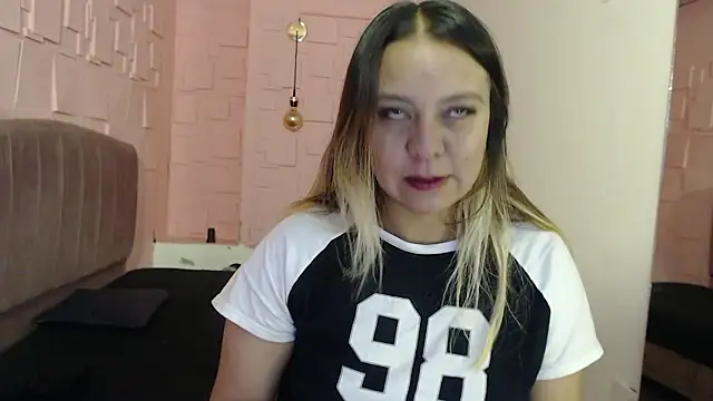 sami_1_8's cam snapshot