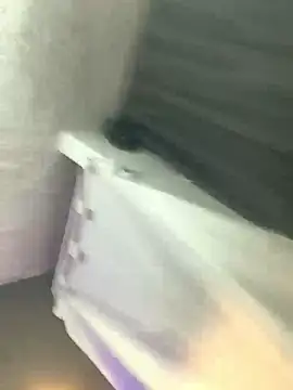 Salomon_koude live sex cam