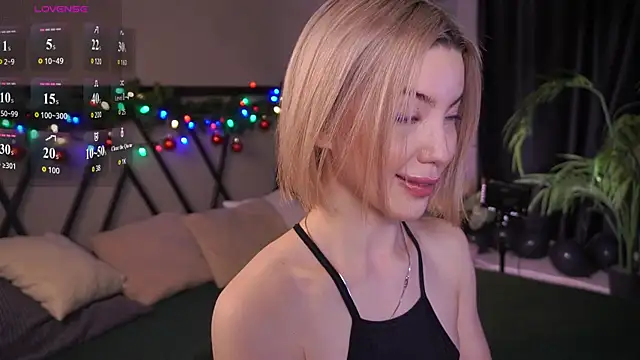 LindaThacker live sex cam