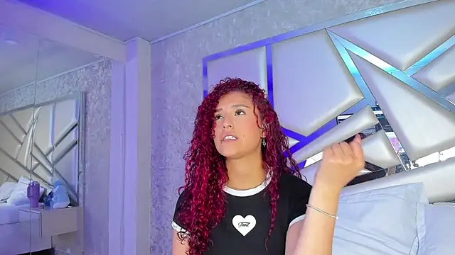 Miia002 live sex cam