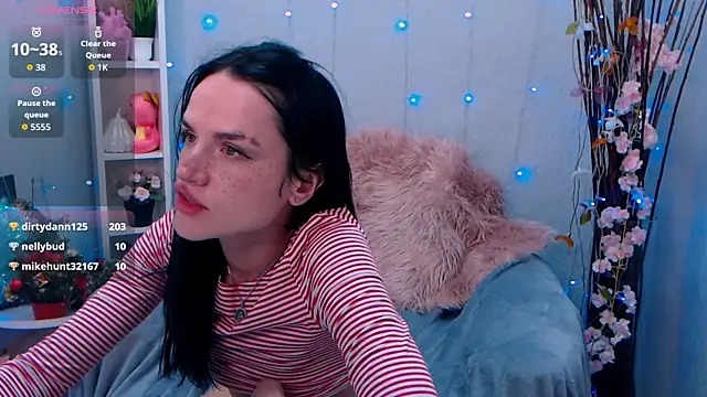 Holygirl_ live sex cam