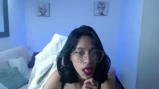 Kittie_nala_'s cam snapshot