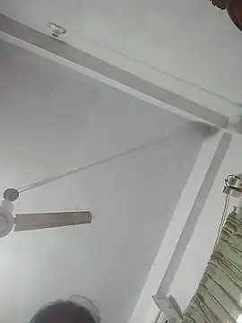 momo_loves's cam snapshot