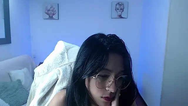 Kittie_nala_'s cam snapshot