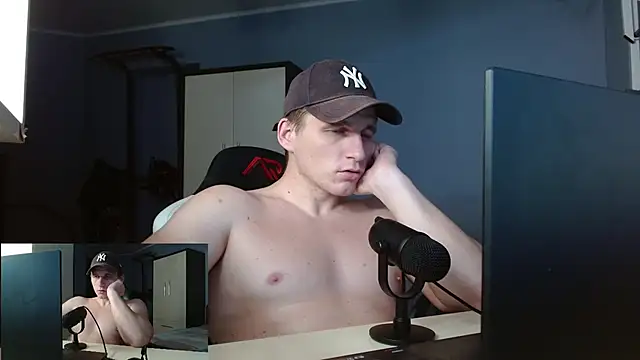 Poliglotjoe1 live sex cam