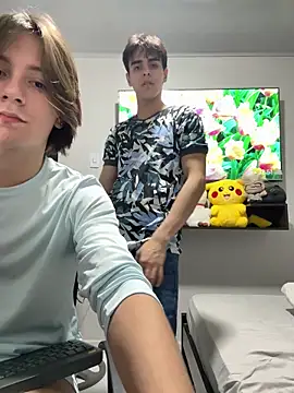 Alex_and_Fabian's cam snapshot