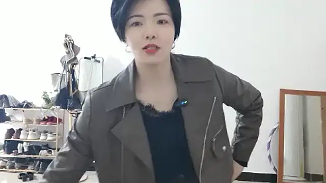 Lulu-uu live sex cam